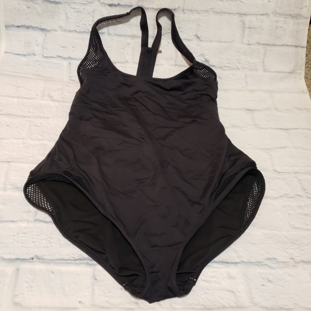 Carmen Marc Valvo Black Women's Swimwear